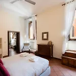 Secret Place In The Heart Of Ancient Trastevere