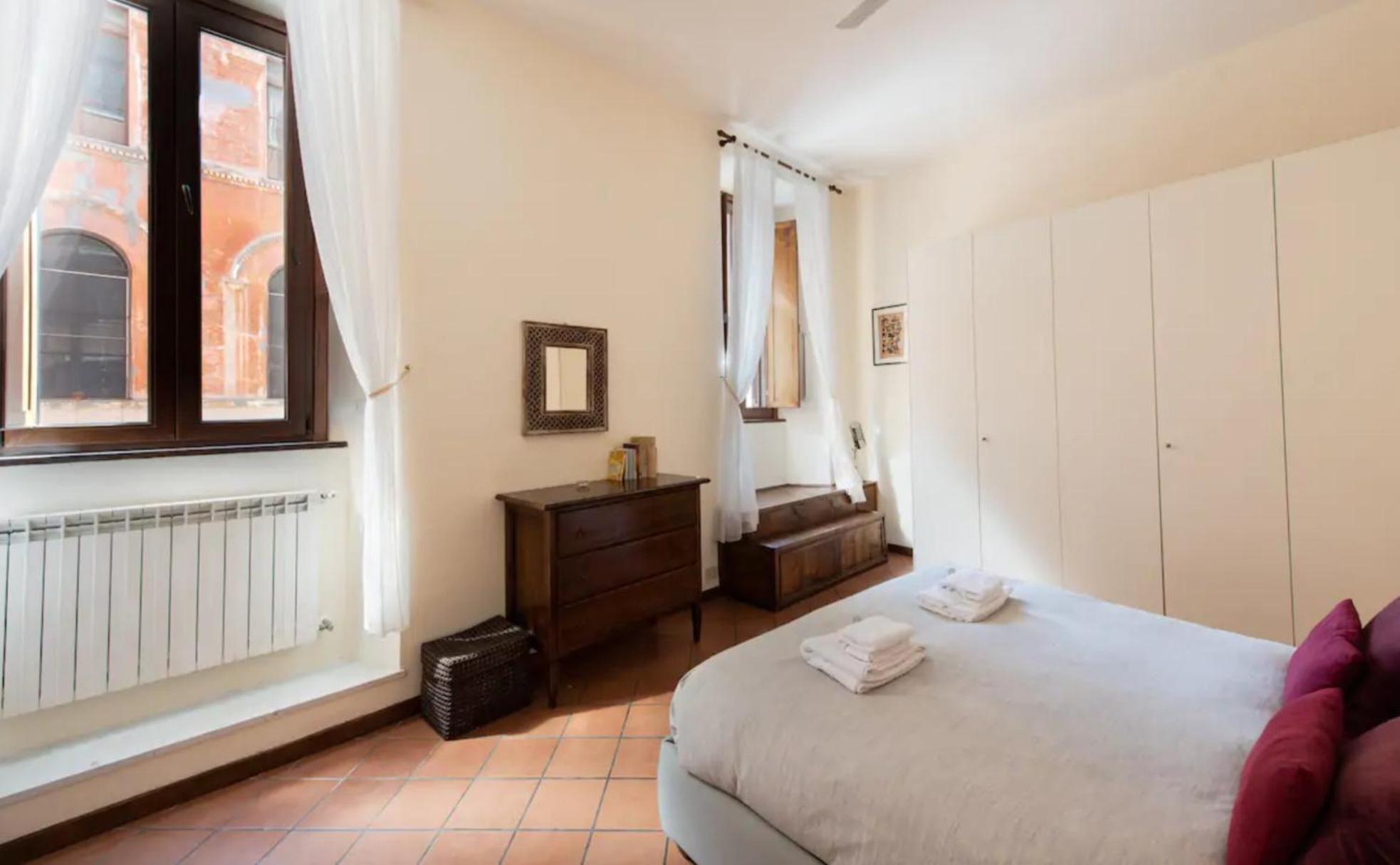 Secret Place In The Heart Of Ancient Trastevere Rom
