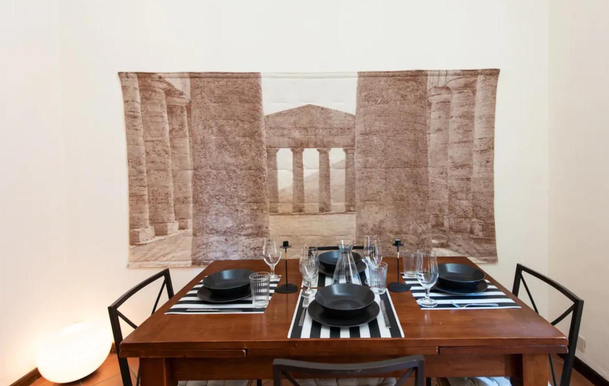 Secret Place In The Heart Of Ancient Trastevere *