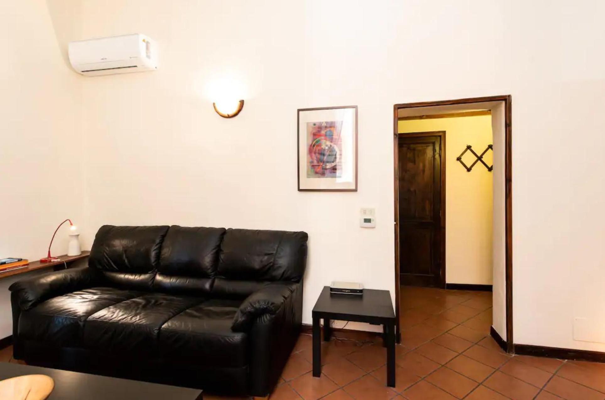 Secret Place In The Heart Of Ancient Trastevere Apartment